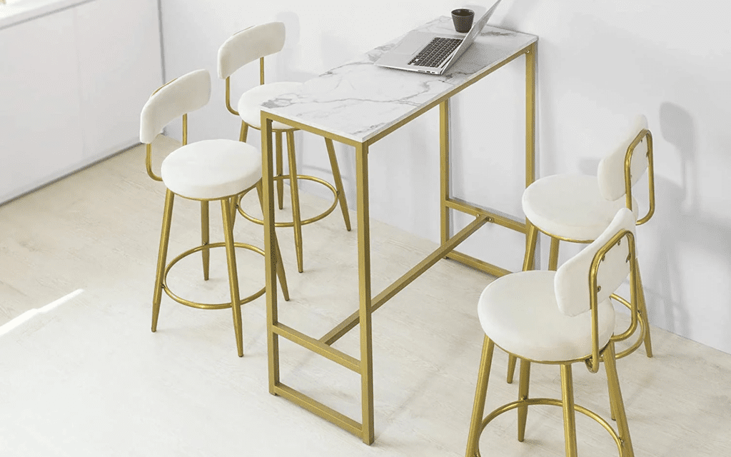 Stilrent bord i luksuriøst design