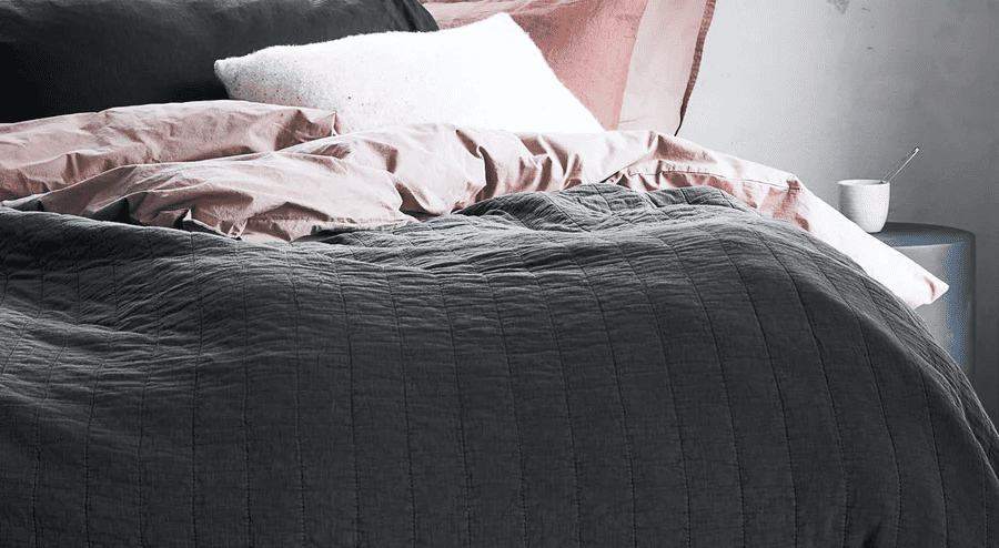 Magnhild - Ekstra stort og blødt quilt sengetæppe