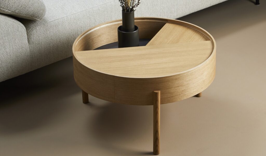 Arc - Smukt og funktionelt sofabord med skiftende udtryk